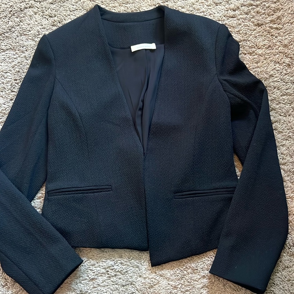 Black blazer, cropped, lined, size M